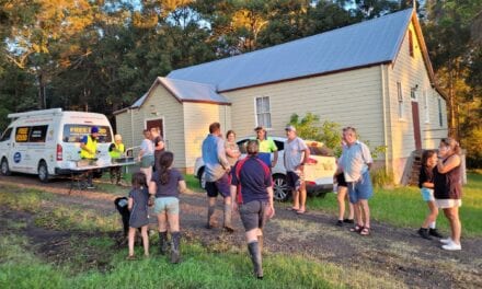 Selfless Sikhs drive 12 hours to cook curries